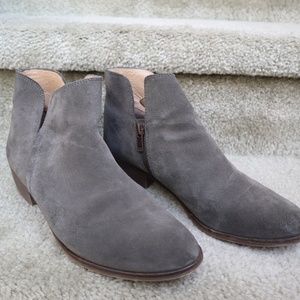 Splendid, Bootie, Women's Grey Suede Upper, Size 8, Used